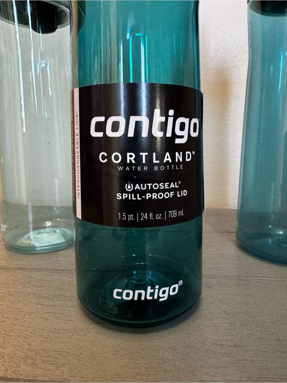 3 Contigo Cortland 2.0 Water Bottles Autoseal Spill Proof 24 oz 1 NWT Blue - Picture 2 of 9